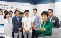 박 대통령, 재택근무 등 유연근무제 선도기업 현장 방문 