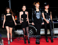 [T포토]2NE1, 걸그룹 포스 넘버 원~