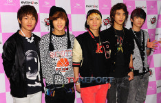 [T포토]샤이니, 반짝반짝 빛나는 샤이니 입니다