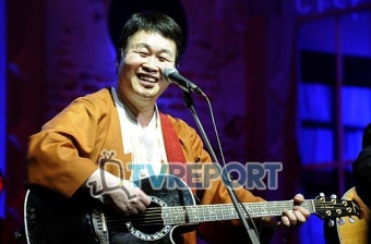 [T포토] '세시봉' 송창식 