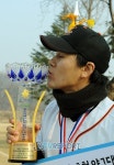 [T포토] '오도씨' 변기수, '승리의 입맞춤'