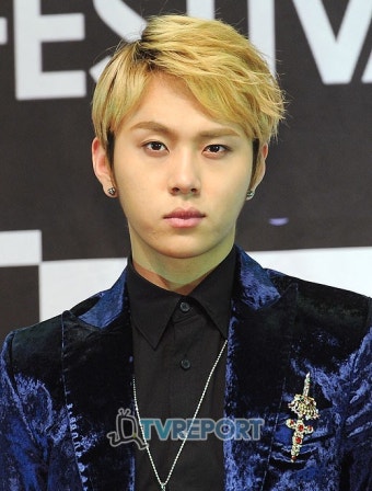 [T포토] 비스트 용준형, '시크한 남자'