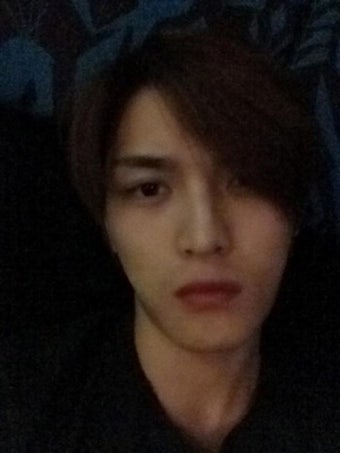 JYJ 김재중, 오뚝한 코+백옥 피부 과시 '웬만한 여성보다 더 고와'