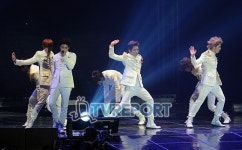 [T포토] 인피니트 앵콜콘서트, 열광의 도가니
