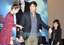 [T포토ㅣ벤자민 워커] "여기가 내 자리?"(링컨:뱀파이어 헌터)