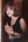 [T포토 l 함은정] 희미한 미소만...(다섯손가락)