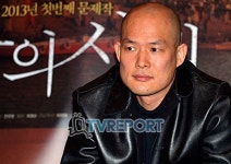 [T포토] 윤동환 "전규환 감독은 천재"(불륜의 시대)