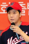 [T포토] 이동윤 매번 지고 있어요