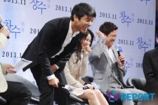 [T포토] 임창정 웃음을 참을 수가 없어(창수)