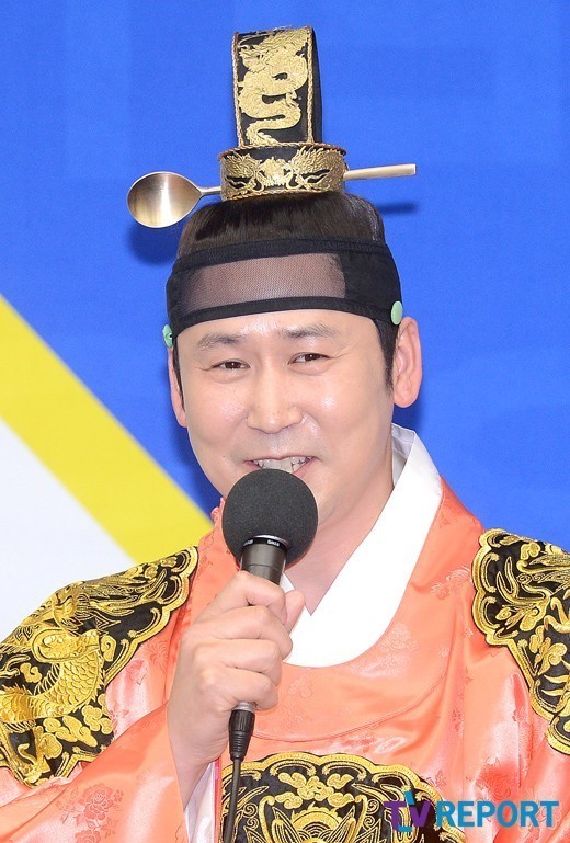 한국인의 밥상, 대세를 이끄는 새 MC 최수종 등극! 최불암의 14년 여정마무리, 새로운 시대 개막!