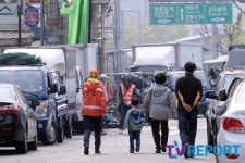 [T포토] 어벤져스2 이쪽으로 다니시면 안됩니다
