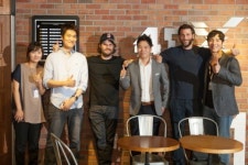 ‘닌자터틀’ 감독 4DX 관람…“상상의 한계 뛰어 넘었다” 극찬