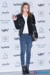 [T포토] 예원 청바지를 입어도 빛나는 각선미(서울패션위크)