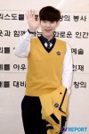 [T포토] 더 이상 소녀가 아니예요~ 아이돌 스타의 고등학교 졸업식!