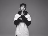 ‘김구라 子’ 김동현, 라이머 손잡고 상반기 데뷔…‘MC그리→GREE’