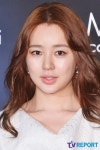 [T포토] 윤은혜 모공 하나 없는 광피부