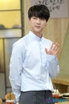 [T포토] 진 손인사까지 멋있어