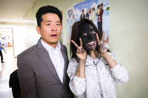 코미디언 김준호-김지민 부부, 1,200명 하객 증인한 최다 참석 결혼식 폭로!