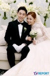 [T포토] 안용준-베니 4년 열애 끝에 결혼!