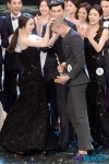 [T포토] 손기성 동료들의 축하에 기분 좋아~(슈퍼모델 선발대회)
