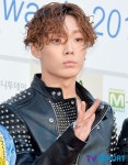 [T포토] 아이콘 바비 제가 왜 못친소에...(가온차트 어워드)