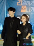 [T포토] 김태근-김숙 다정한 연인처럼~