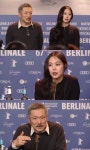 홍상수x김민희 다정했던 첫등장…관계 인정했다[종합]