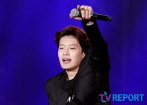 [김예나의 까;칠한] 한국에선 열애를, 해외에선 일하는 세븐