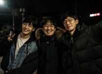 기억의밤 강하늘x김무열x장항준 뭉쳤다…폭발적 시너지