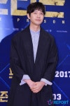 [T포토] 지현우 포즈는 공손하게