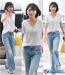[T포토-Lab] 수영 흰티+청바지, 미녀 공식 패션으로 미모 발산