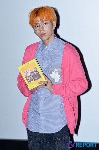 [T포토] 지코 '소중한 새 앨범'