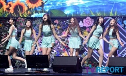 [T포토] 여자친구 청량미 느껴지는 무대