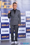 [T포토] 조재윤 헤어스타일과 맞춘 패션