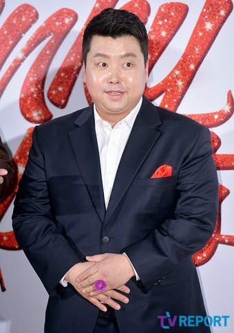 [T포토] 정호영 셰프 '긴장 가득~'