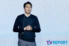 [T포토] A.I.M 레이블 소개하는 엔터아츠 박찬재 대표