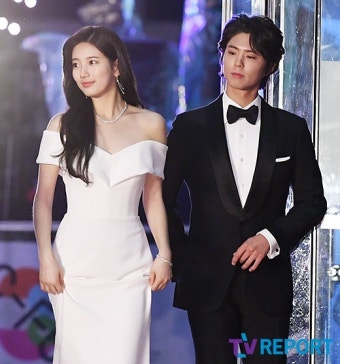 [T포토] 수지-박보검 '훈내나는 커플'