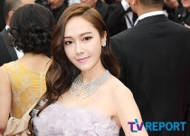 [T포토] 제시카 칸에서도 빛나는 인형 미모