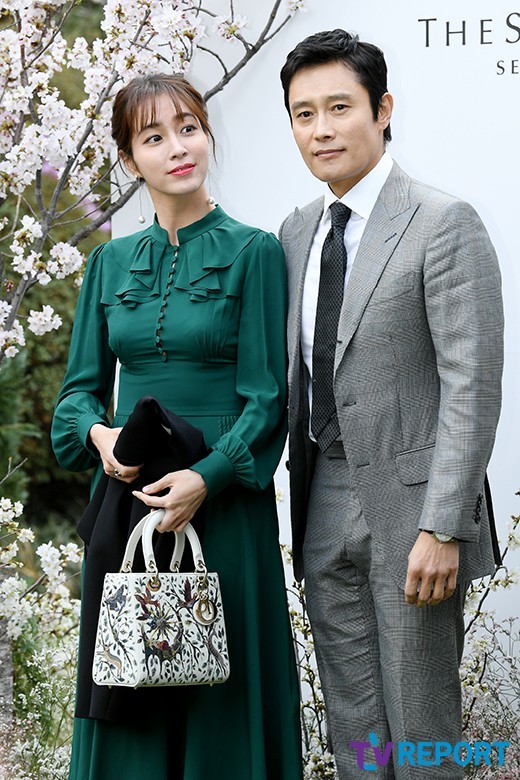 이병헌-이민정, LA 데이트 속 애정 드러낸 잉꼬부부의 모습