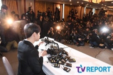 [T포토] 박유천 긴급 기자회견