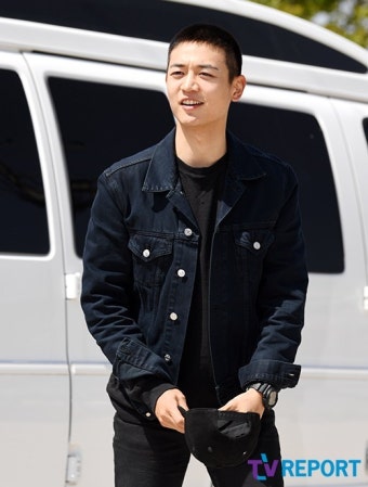 [T포토] 샤이니 민호 '오늘부터 해병'