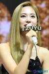 [T포토] 쯔위 "기다려 준 원스 고마워요"