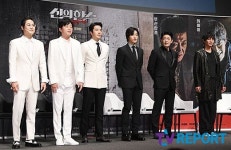 [T포토] 영화 신의 한수 백돌과 흑돌