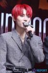 [T포토] 온리원오브 Mill 시선 사로잡는 레드헤어