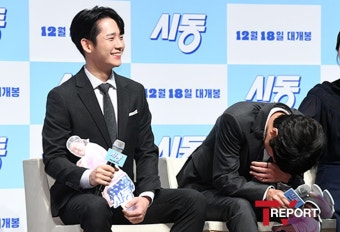 [T포토] 박정민 '정해인 애정에 수줍음 폭발'