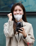 [T포토] 네온펀치 이안 새초롬 미소