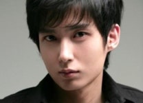 ‘장나라 오빠’ 장성원, 레드우즈와 전속계약[공식]