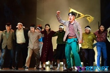 [T포토] 뮤지컬 광주 자유를 외치며