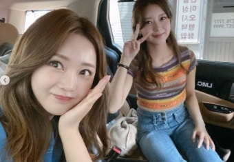 홍지윤X홍주현, 자체발광 자매 투샷 ‘일상도 화보’ [리포트:컷]