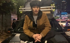 김수현, 촬영장 밝히는 멍뭉미 심쿵 주의보 [리포트:컷]